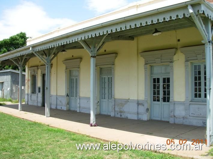 Foto: Estación Toro FCGU - Presidente Derqui (Buenos Aires), Argentina