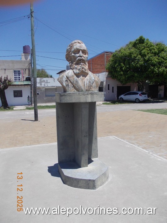 Foto: Villa de Mayo - Plaza José Hernández - Villa de Mayo (Buenos Aires), Argentina