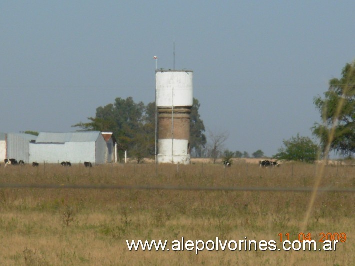 Foto: Estación Tres Algarrobos - Tres Algarrobos (Buenos Aires), Argentina