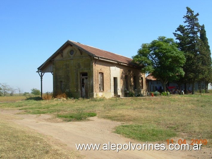 Foto: Estación Tres Algarrobos - Tres Algarrobos (Buenos Aires), Argentina
