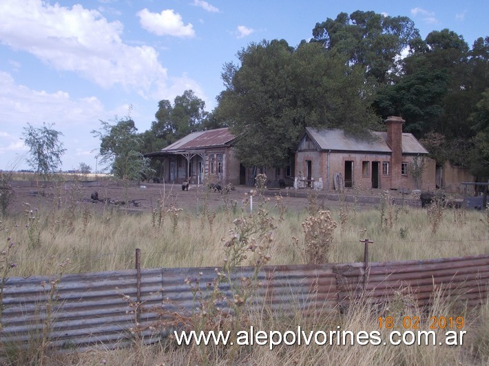 Foto: Estación Cuervos - Tres Cuervos (Buenos Aires), Argentina