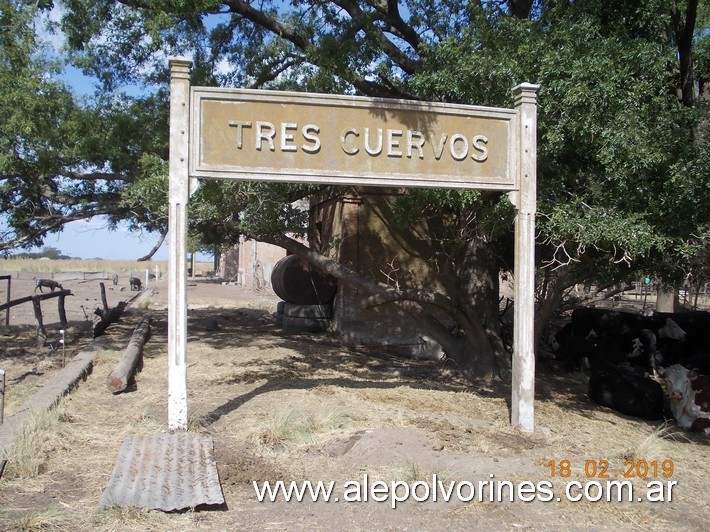 Foto: Estación Cuervos - Tres Cuervos (Buenos Aires), Argentina