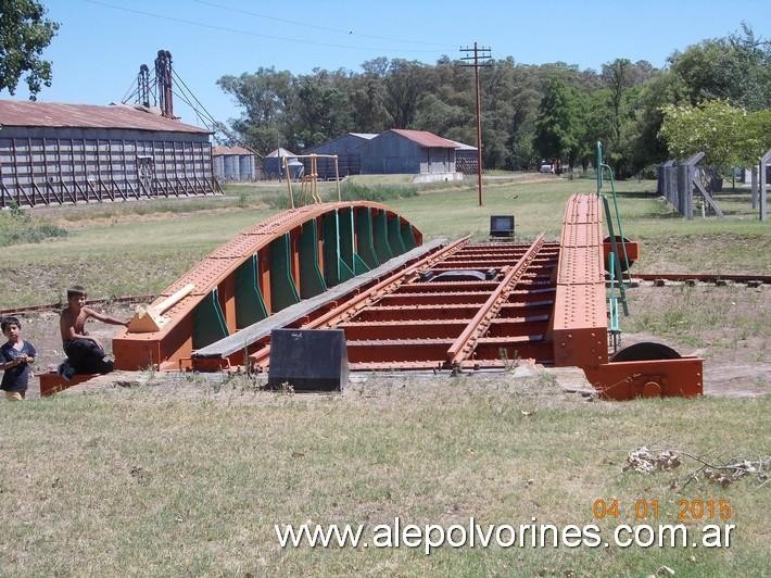 Foto: Estación Tres Lomas - Mesa Giratoria - Tres Lomas (Buenos Aires), Argentina