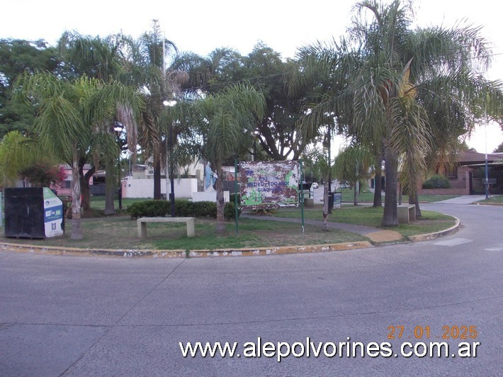 Foto: Los Polvorines - Plaza Capitán Giachino - Los Polvorines (Buenos Aires), Argentina