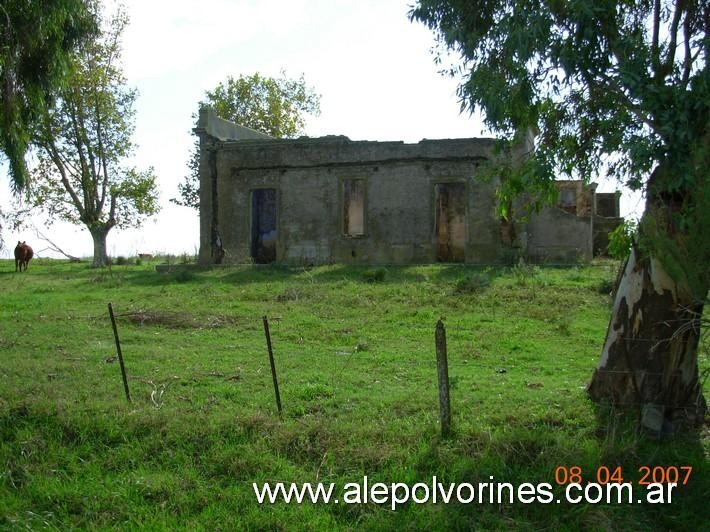 Foto: Estación Uballes FCPBA - Crotto (Buenos Aires), Argentina
