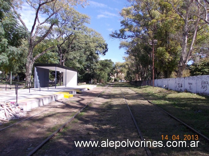 Foto: Tren Universitario - Parada Arquitectura - La Plata (Buenos Aires), Argentina