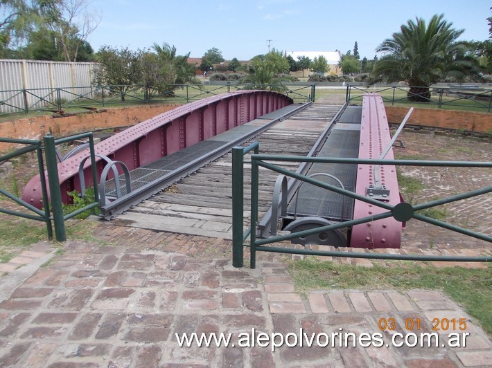 Foto: Estación Trenque Lauquen - Mesa Giratoria - Trenque Lauquen (Buenos Aires), Argentina