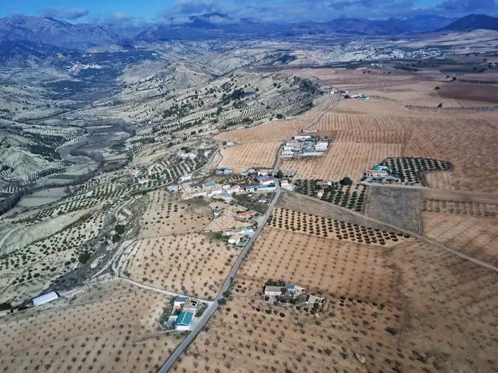 Foto: Vista aérea de los Isidoros - Isidoros (Granada), España