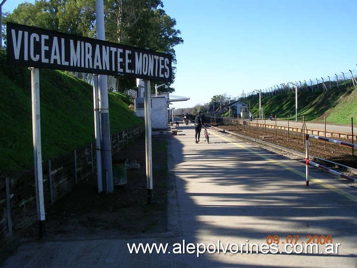 Foto: Estación Vicealmirante Montes FCGB - Don Torcuato (Buenos Aires), Argentina