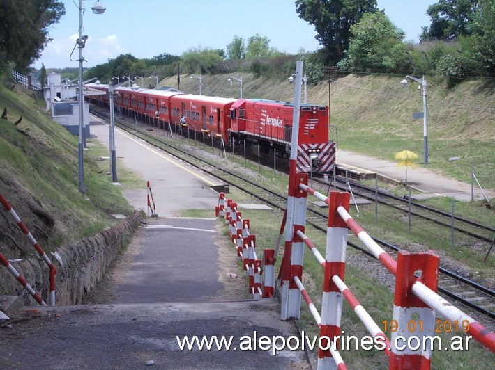 Foto: Estación Vicealmirante Montes FCGB - Don Torcuato (Buenos Aires), Argentina