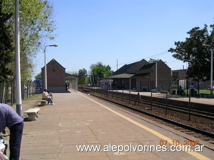 Foto: Estación Villa Adelina - Villa Adelina (Buenos Aires), Argentina