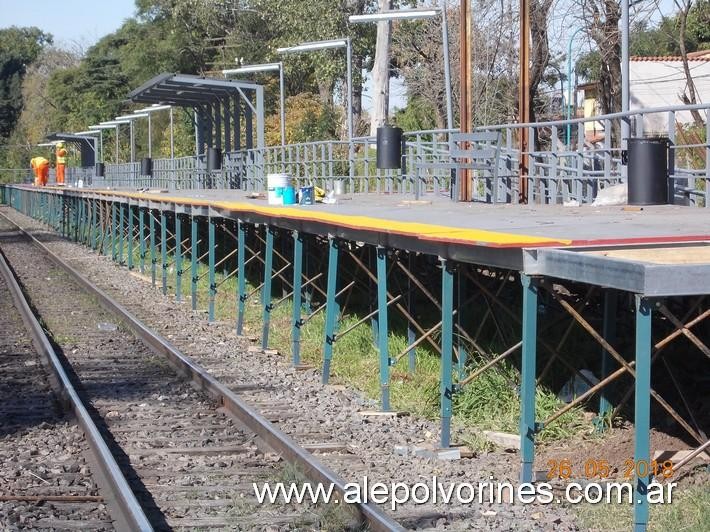 Foto: Estación Villa Adelina - Villa Adelina (Buenos Aires), Argentina