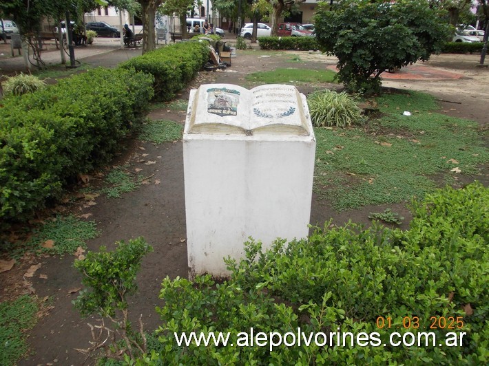 Foto: José C Paz - Plaza Belgrano - Monumento Bicentenario Independencia - José C Paz (Buenos Aires), Argentina
