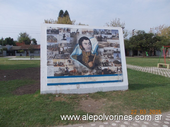 Foto: Grand Bourg - Plaza San Martin - Grand Bourg (Buenos Aires), Argentina
