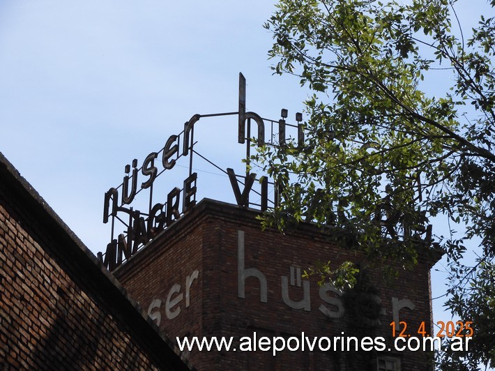 Foto: Monte Castro CABA - Ex fabrica Vinagres Huser - Monte Castro (Buenos Aires), Argentina