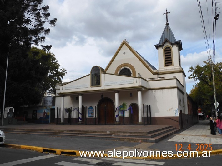 Foto: Monte Castro CABA - Parroquia San Pedro Apostol - Monte Castro (Buenos Aires), Argentina