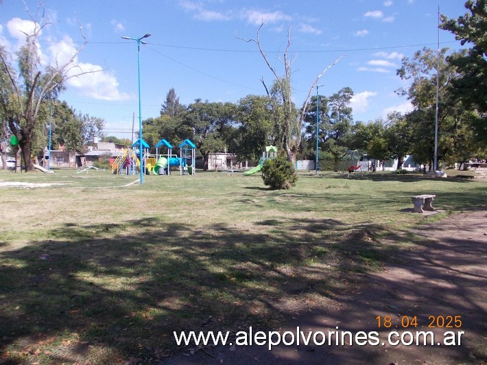 Foto: Moreno - Plaza de Santa Brígida - Moreno (Buenos Aires), Argentina