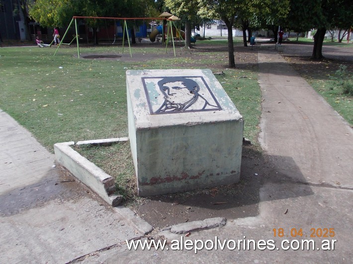 Foto: San Miguel - Plaza Los Paraisos - San Miguel (Buenos Aires), Argentina