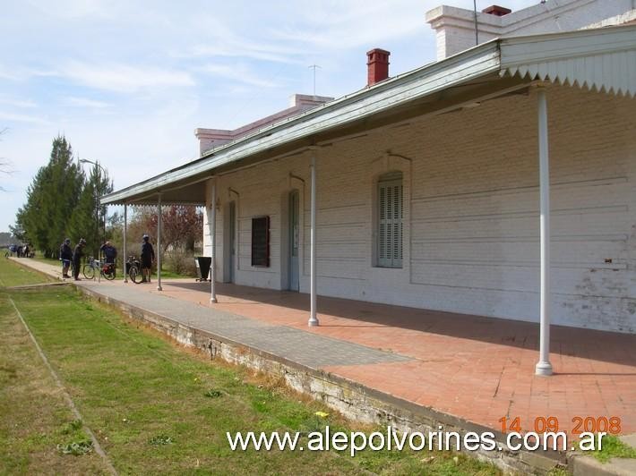 Foto: Estación Warnes - Warnes (Buenos Aires), Argentina
