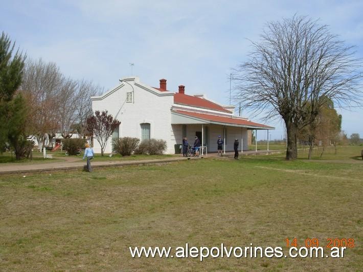 Foto: Estación Warnes - Warnes (Buenos Aires), Argentina