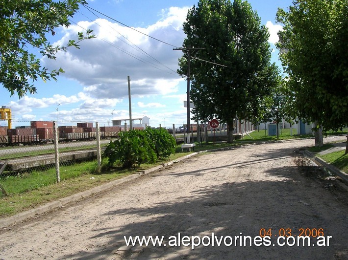 Foto: Estacion Zarate FCGU - Zarate (Buenos Aires), Argentina