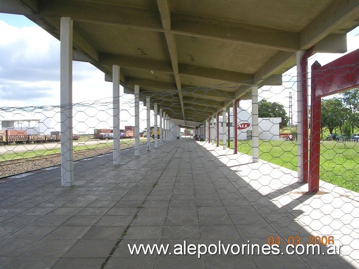 Foto: Estacion Zarate FCGU - Zarate (Buenos Aires), Argentina