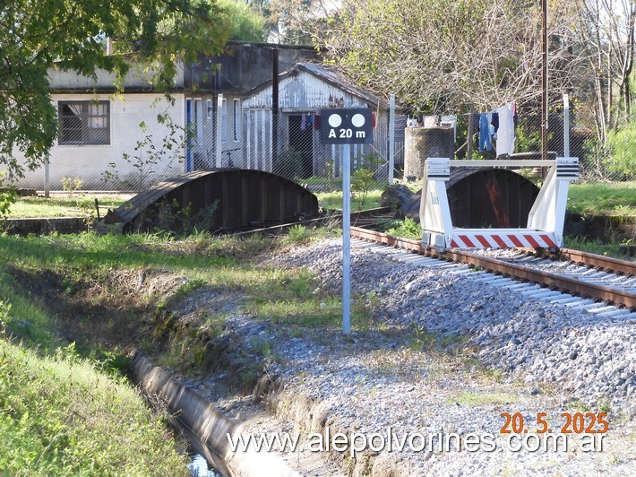 Foto: Estación 25 de Agosto ROU - Mesa Giratoria - 25 de Agosto (Florida), Uruguay