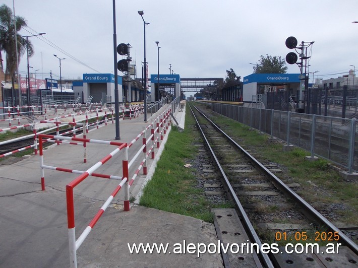 Foto: Estación Grand Bourg - Grand Bourg (Buenos Aires), Argentina