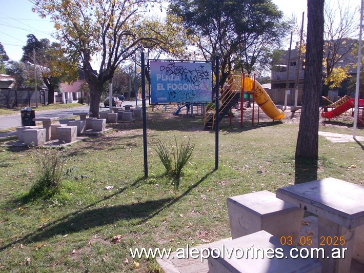 Foto: Moreno - Plazoleta El Fogonazo - Moreno (Buenos Aires), Argentina