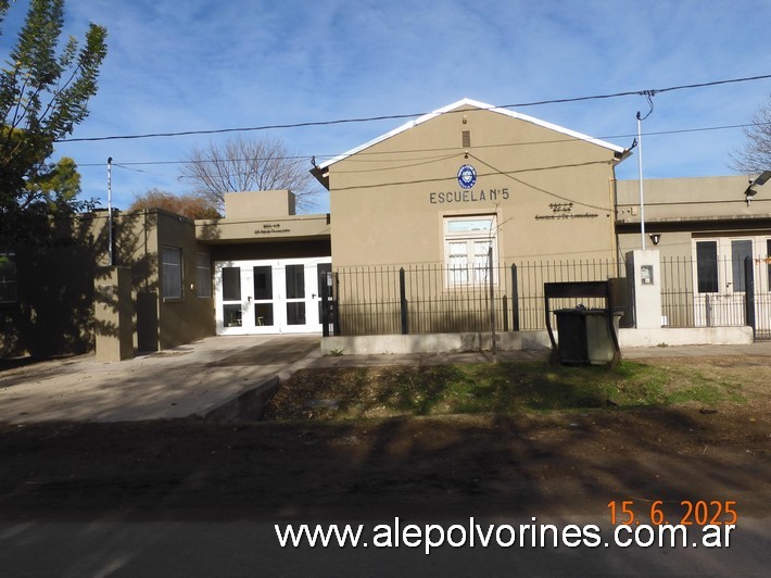 Foto: Cucullu - Escuela N°5 Rene Favaloro - Cucullu (Buenos Aires), Argentina