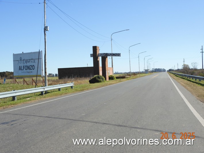 Foto: Mariano H Alfonzo - Acceso - Mariano Alfonzo (Buenos Aires), Argentina