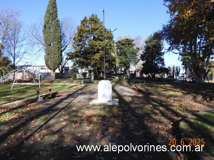 Foto: Carabelas - Plaza Néstor Delfino - Carabelas (Buenos Aires), Argentina