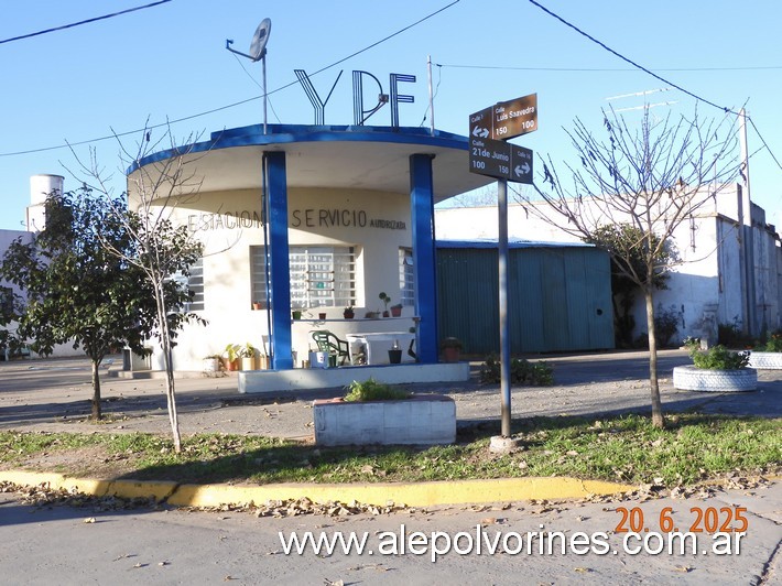 Foto: Rafael Obligado - Ex Estacion de Servicio YPF - Rafael Obligado (Buenos Aires), Argentina