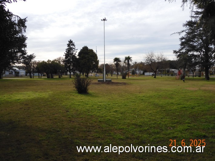 Foto: La Trinidad - Plaza Andrés Calamaro - La Trinidad (Buenos Aires), Argentina