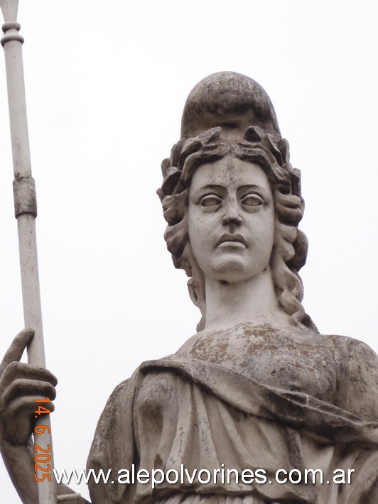 Foto: Monserrat - Pirámide de Mayo - Montserrat (Buenos Aires), Argentina