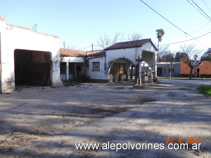 Foto: Altos del Chipión - Estación de Servicio Abandonada - Altos del Chipion (Córdoba), Argentina
