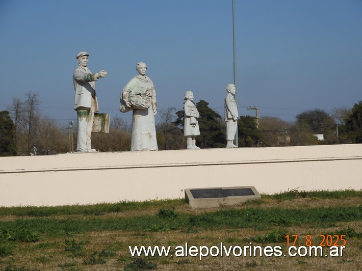 Foto: La Tordilla - Monumento a los Inmigrantes - La Tordilla (Córdoba), Argentina
