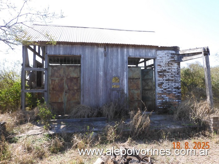 Foto: Estación La Donosa - Galpón ferroviario - Pérez de Zurita (Santiago del Estero), Argentina