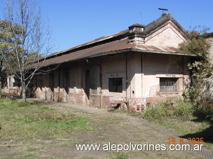 Foto: Tafi Viejo - Talleres Ferroviarios - Oficina Pagadores - Tafi Viejo (Tucumán), Argentina