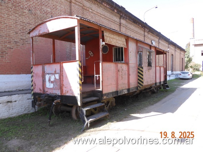 Foto: Tafi Viejo - Talleres Ferroviarios - Tafi Viejo (Tucumán), Argentina