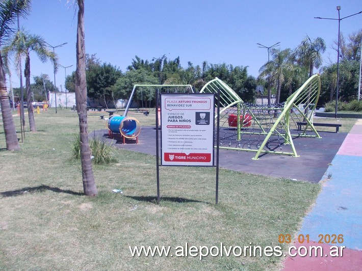 Foto: Benavidez - Plaza Arturo Frondizi - Benavidez (Buenos Aires), Argentina