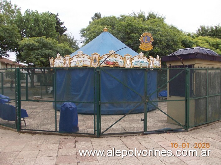 Foto: El Talar - Plaza Hipólito Yrigoyen - Calesita - El Talar (Buenos Aires), Argentina