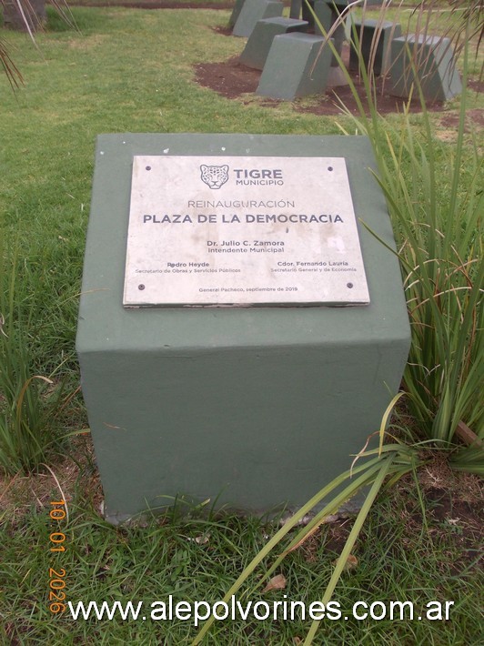 Foto: General Pacheco - Plaza de la Democracia - General Pacheco (Buenos Aires), Argentina