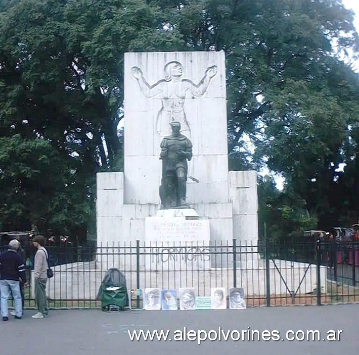 Foto: San Telmo - Parque Lezama - Monumento a Pedro de Mendoza - San Telmo (Buenos Aires), Argentina