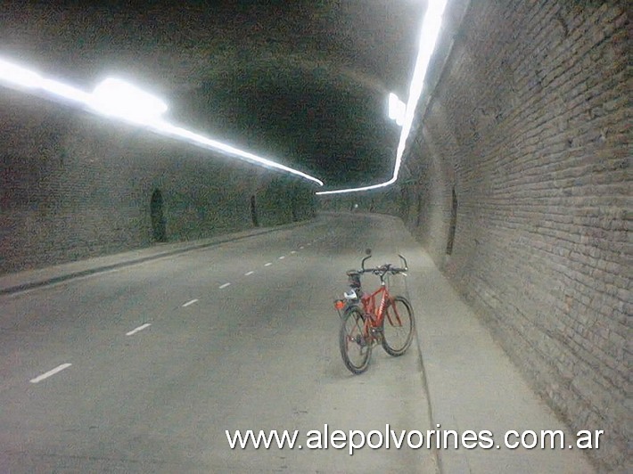 Foto: Rosario - Tunel Presidente Dr Arturo Illia - Rosario (Santa Fe), Argentina