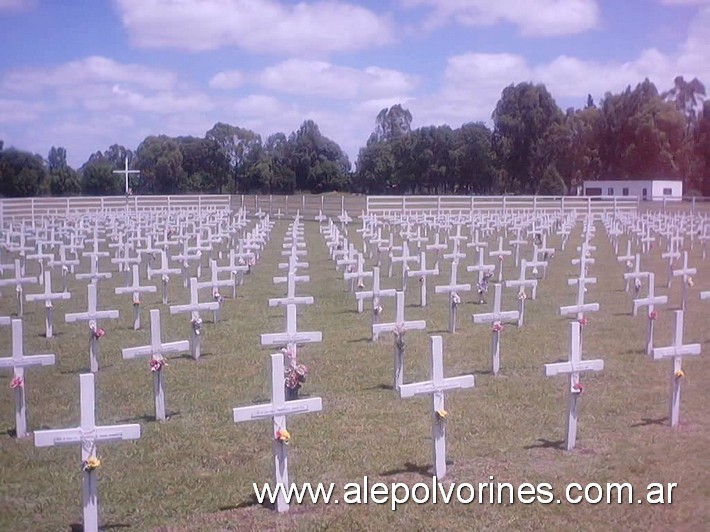 Foto: Pilar - Cenotafio Monumento a Malvinas - Pilar (Buenos Aires), Argentina