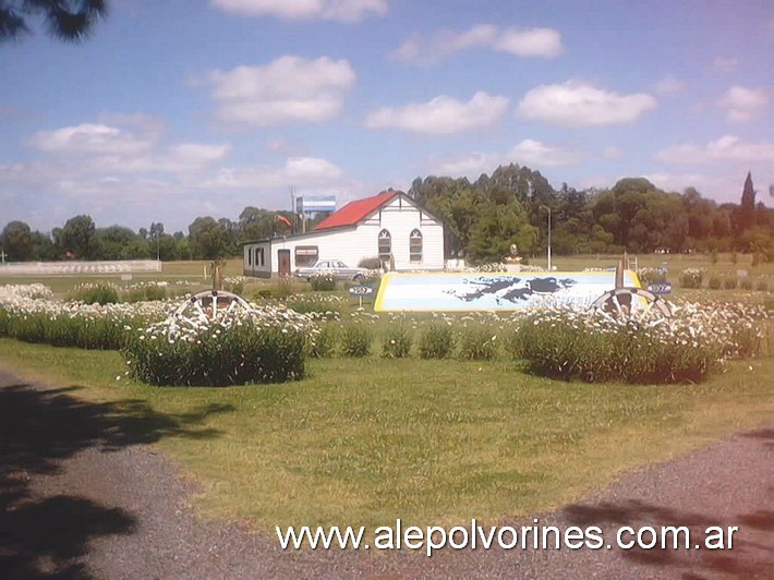 Foto: Pilar - Cenotafio Monumento a Malvinas - Pilar (Buenos Aires), Argentina