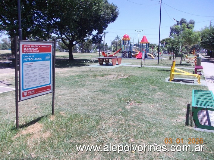 Foto: Ricardo Rojas - Plaza El Castillo - Ricardo Rojas (Buenos Aires), Argentina