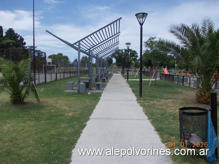 Foto: Grand Bourg - Plaza El Triángulo de los Niños - Grand Bourg (Buenos Aires), Argentina