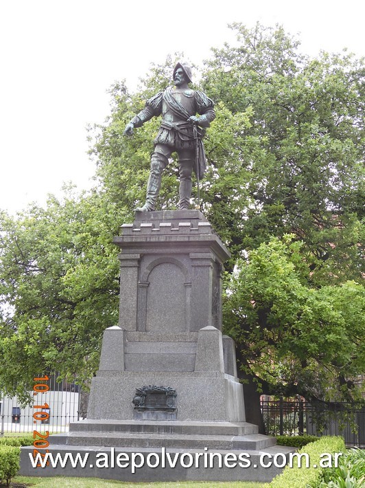 Foto: Montserrat - Monumento a Juan de Garay - Montserrat (Buenos Aires), Argentina